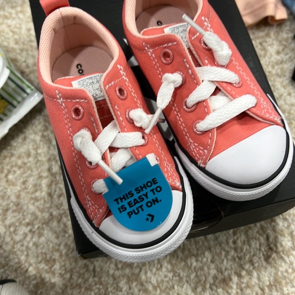 Brand new peach converse